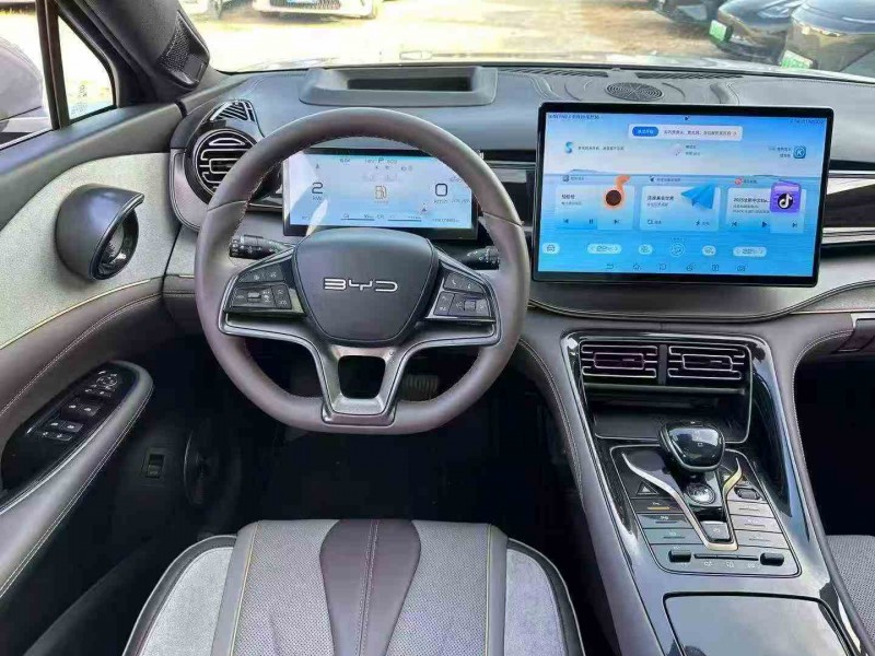 江门24年比亚迪护卫舰6