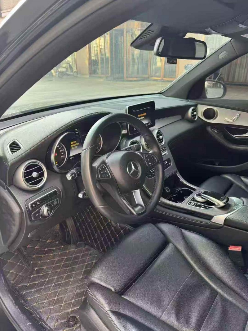 吉安16年奔驰GLK6