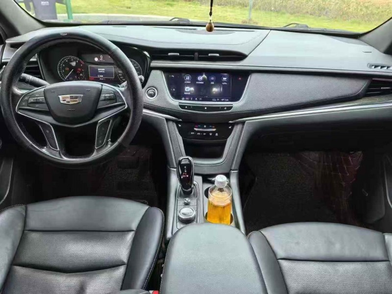 赣州19年凯迪拉克XT54