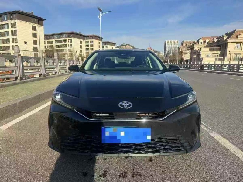 潍坊25年丰田凯美瑞1