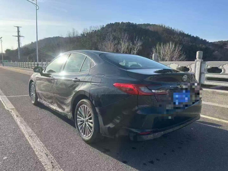 潍坊25年丰田凯美瑞8