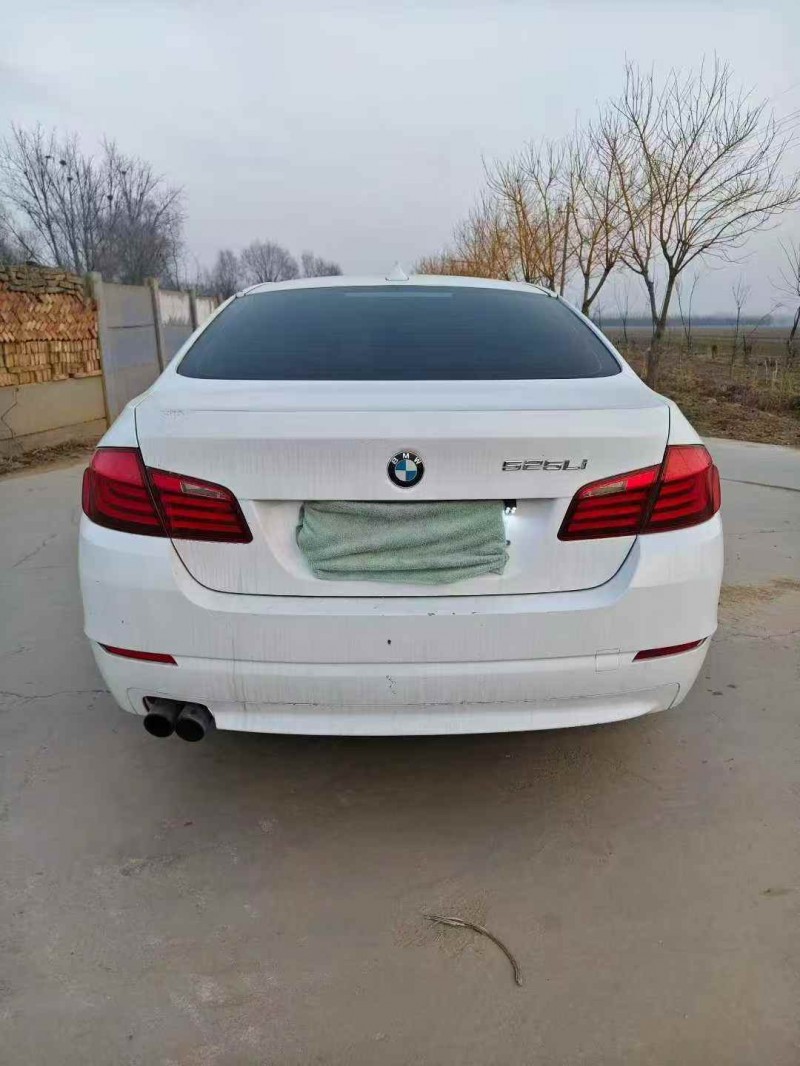 青岛13年宝马5系9