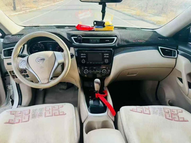 潍坊15年日产奇骏6