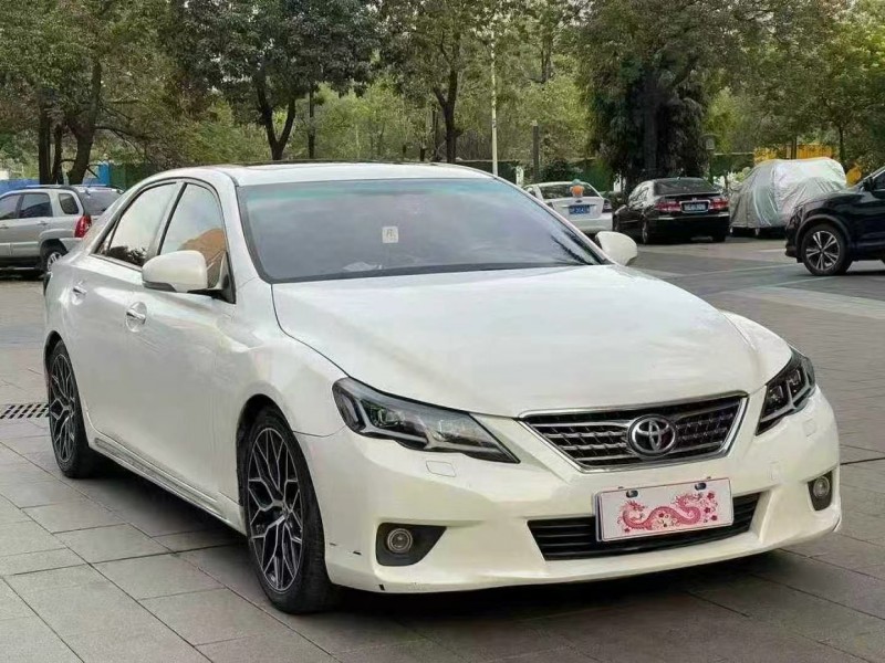 佛山12年丰田锐志2