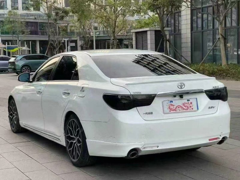 佛山12年丰田锐志8