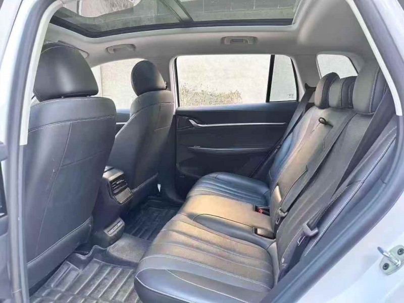 潍坊23年荣威RX54