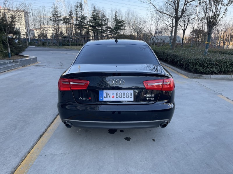 济宁15年奥迪A6L9