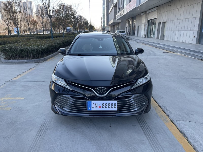 济宁20年丰田凯美瑞1