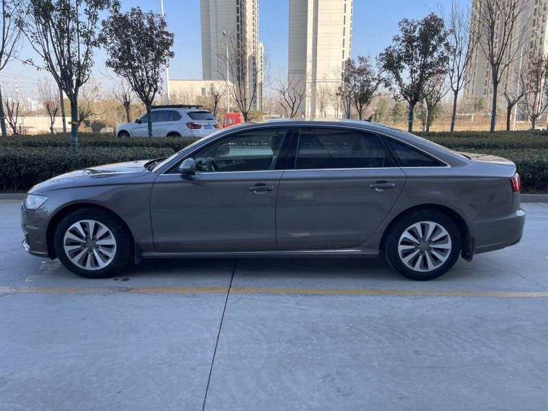 济宁16年奥迪A6L8