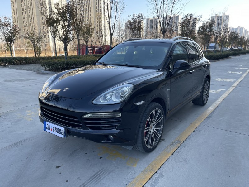 济宁16年保时捷卡宴2