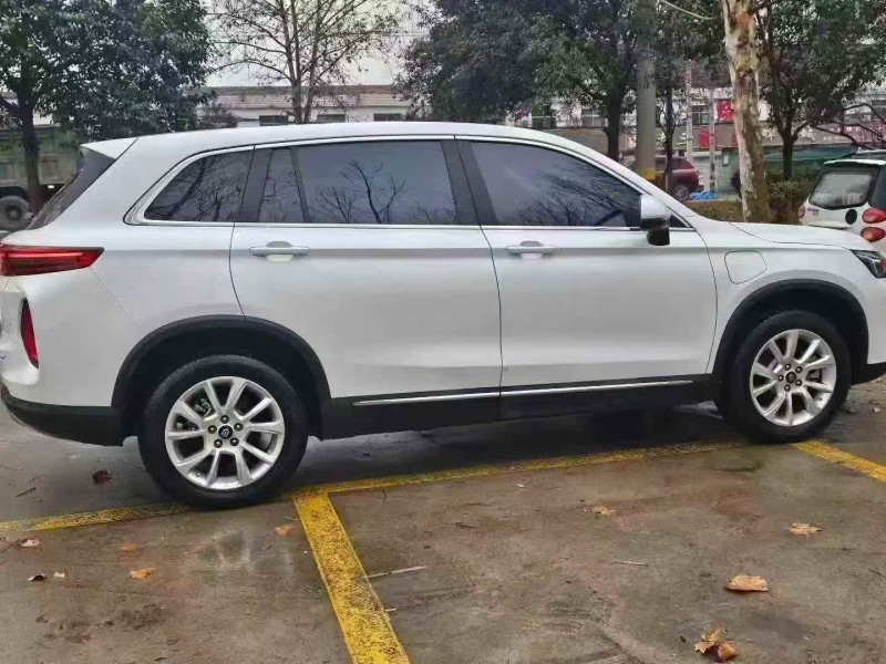 济宁24年创维EV68