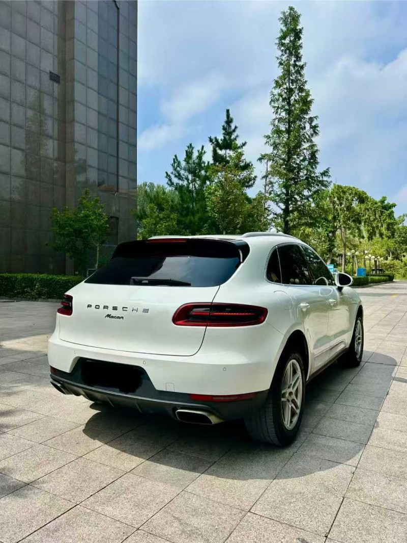 烟台16年保时捷Macan3