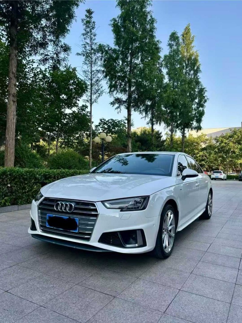 烟台19年奥迪A4L2