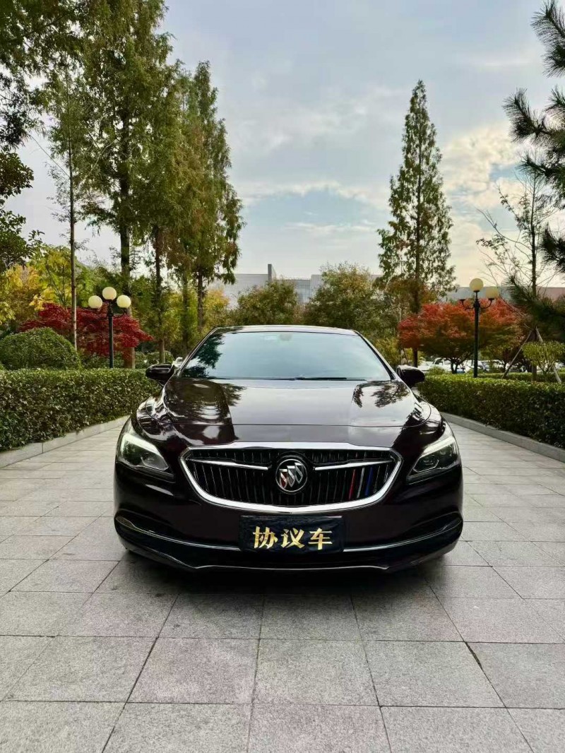 烟台18年别克君越1