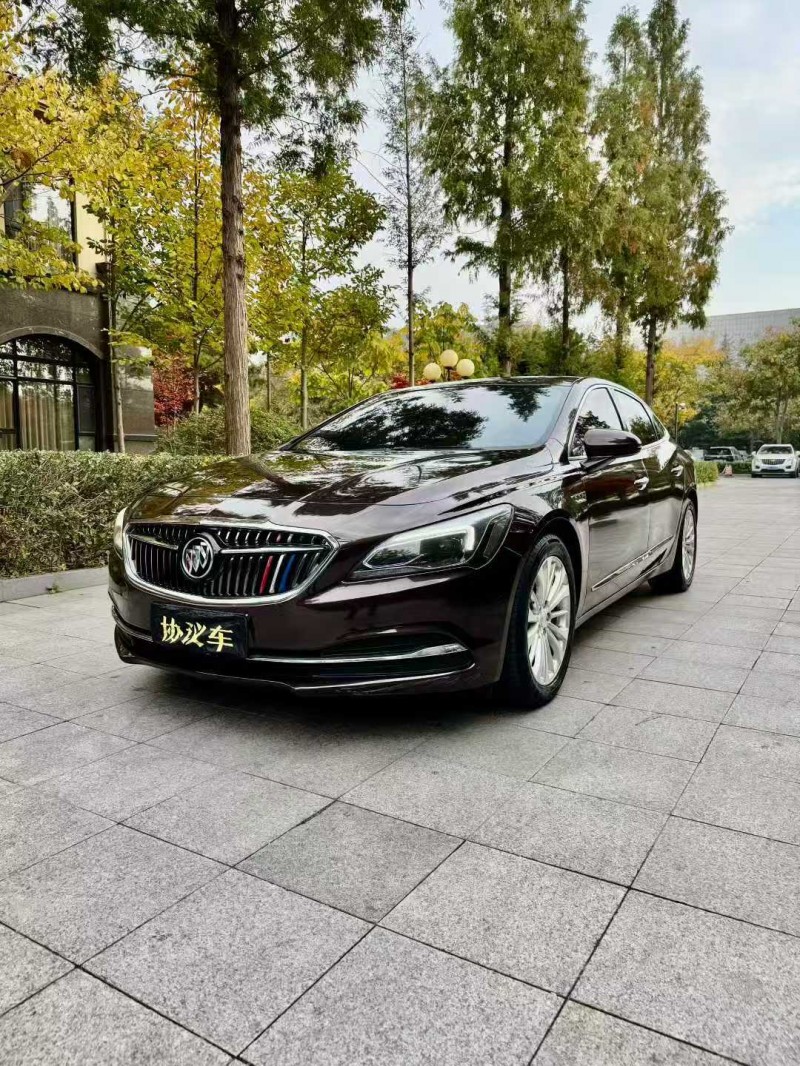 烟台18年别克君越2