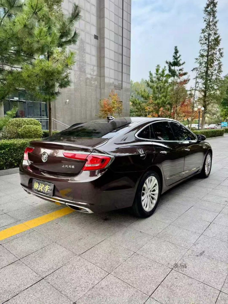 烟台18年别克君越3