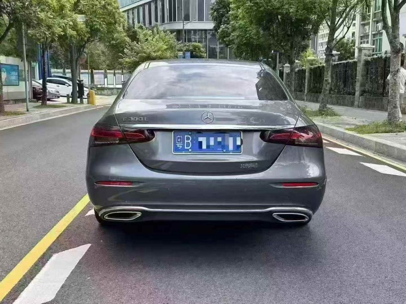 广州22年奔驰E9