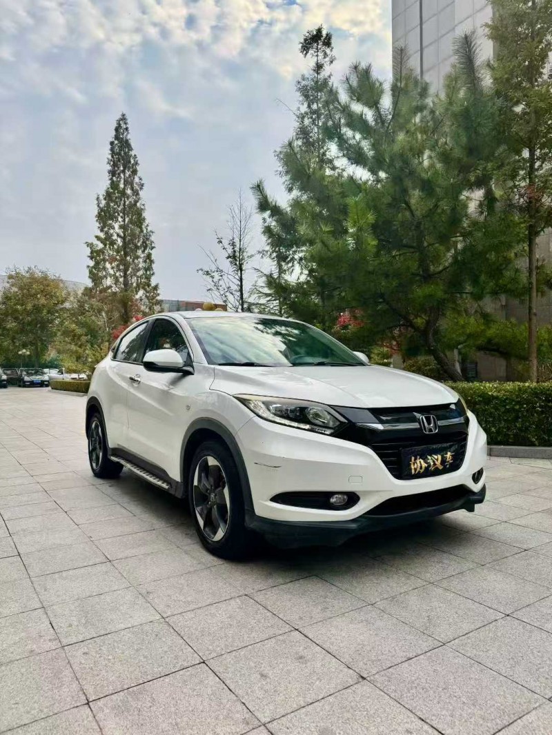 烟台17年本田缤智3