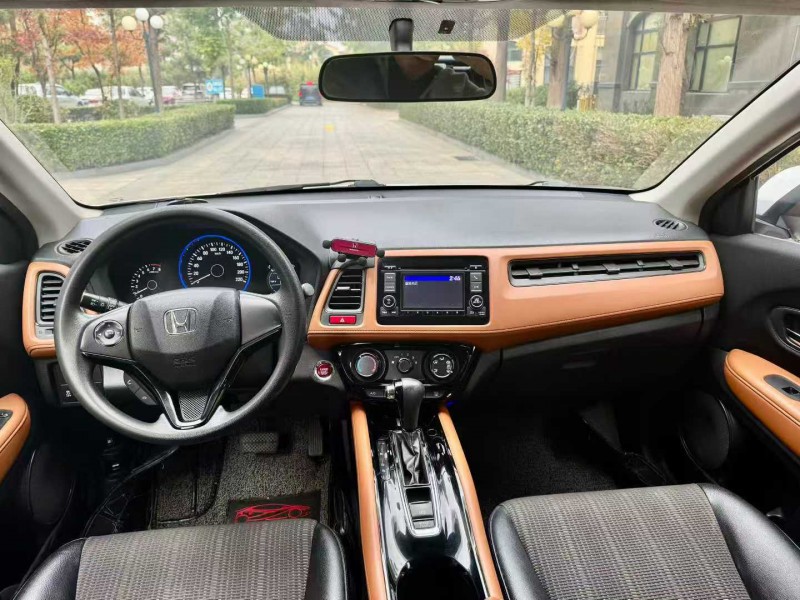 烟台17年本田缤智8