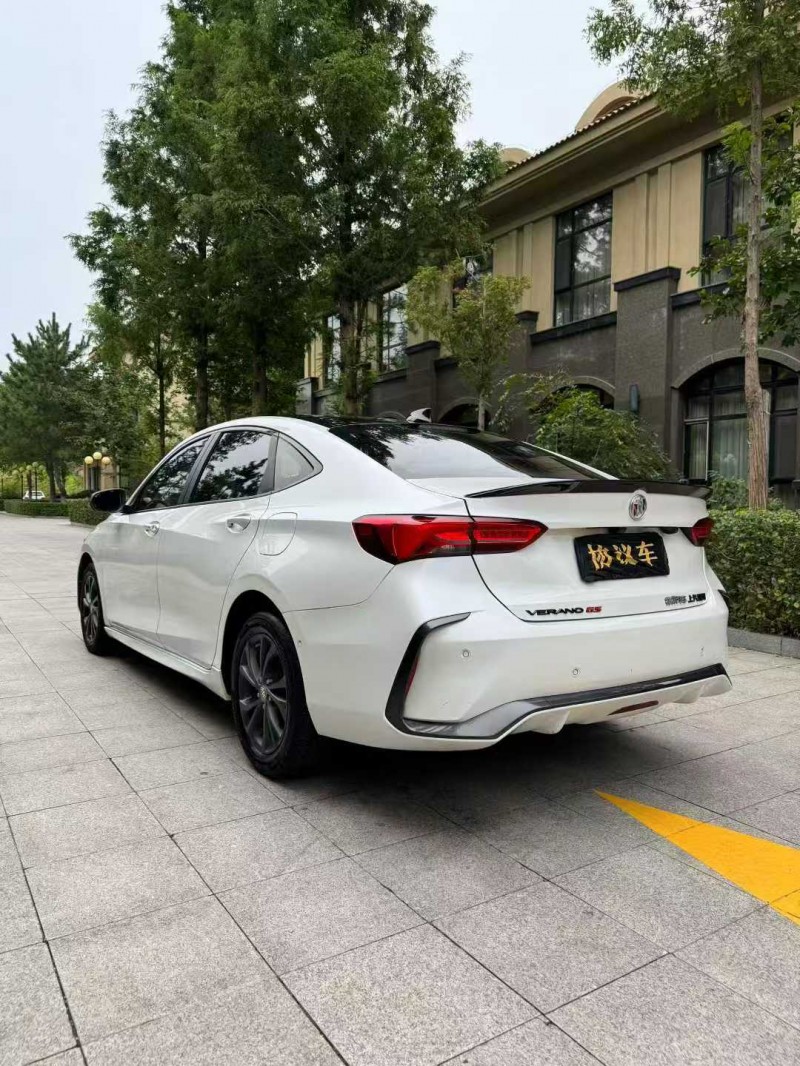 烟台22年别克威朗5