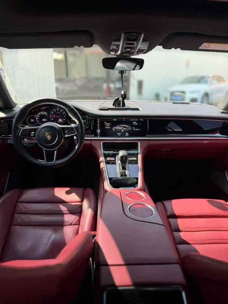 广州18年保时捷帕拉梅拉5