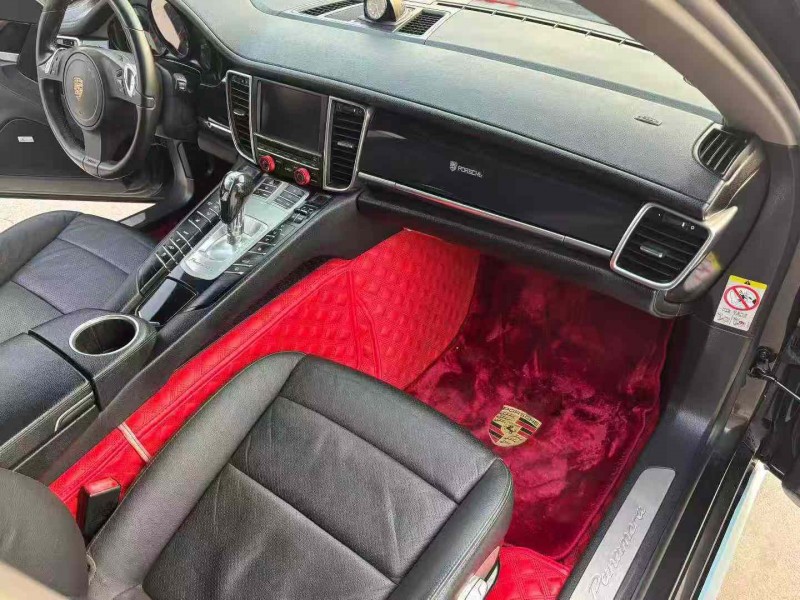 徐州12年保时捷帕拉梅拉5