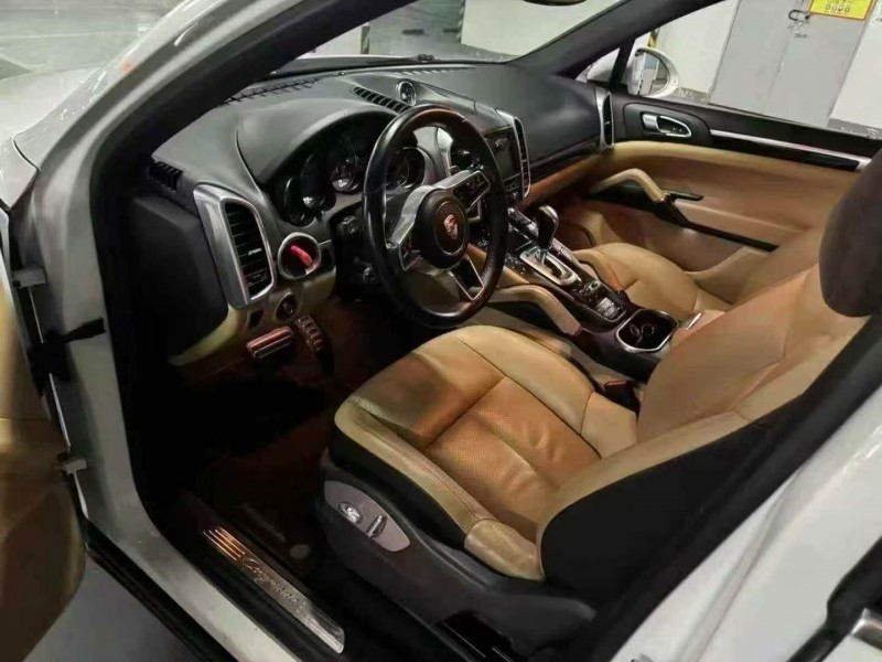 杭州15年保时捷卡宴6