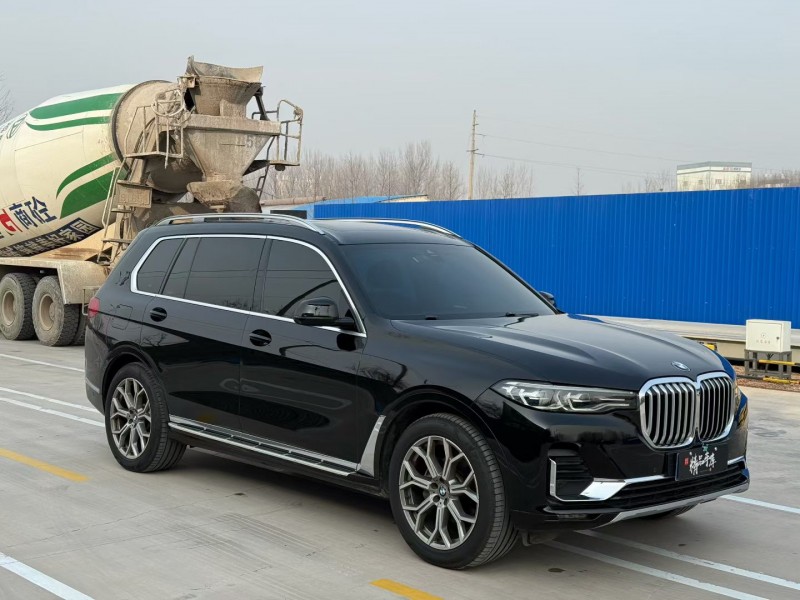 青岛22年宝马X73