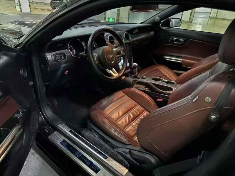 杭州16年福特野马8