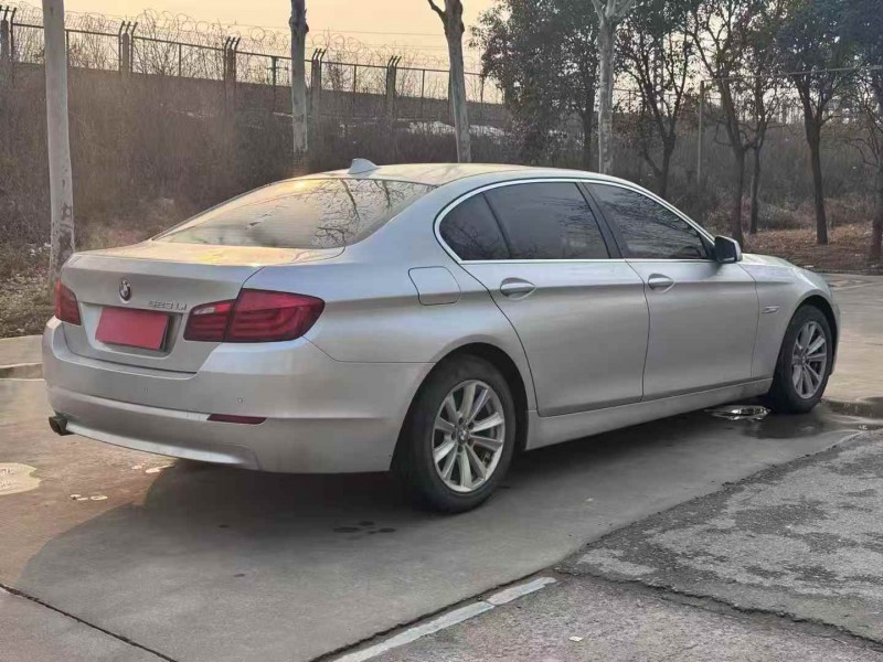 新乡11年宝马5系6
