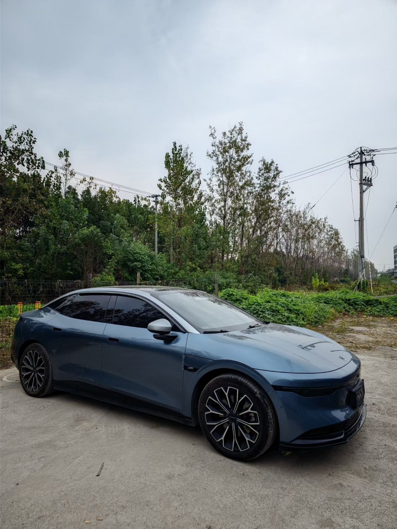 绍兴24年极氪汽车0073