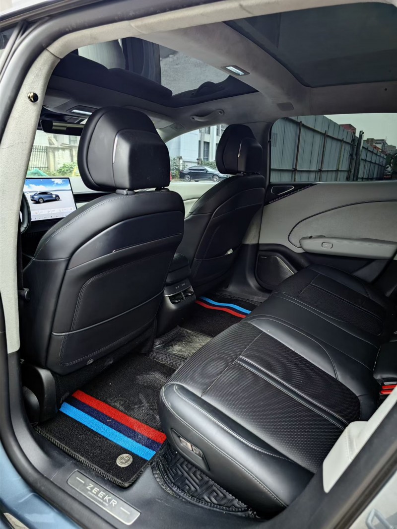 绍兴24年极氪汽车0076