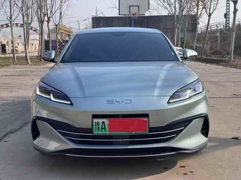 焦作25年比亚迪海豹1