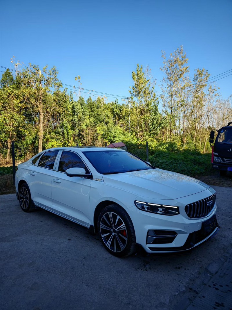 绍兴25年吉利星瑞3