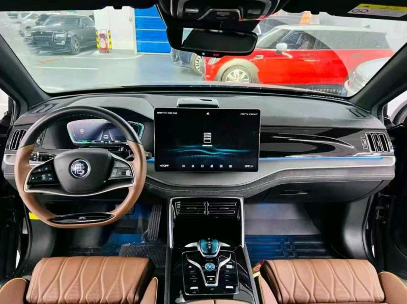 广州22年比亚迪唐5