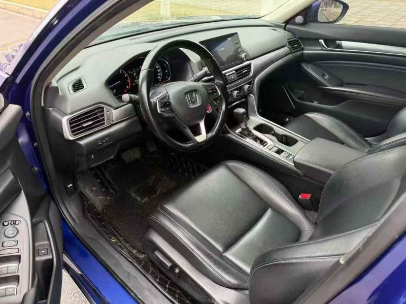 宜昌20年本田思域4