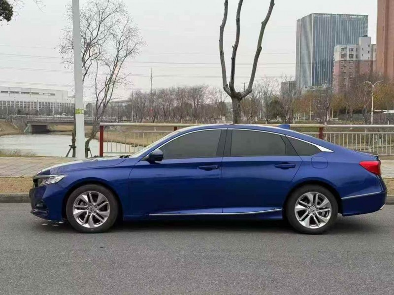 宜昌20年本田思域8