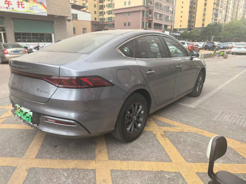 广州24年比亚迪秦8