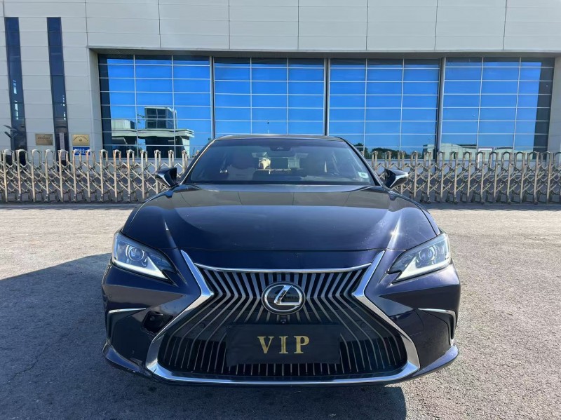 盐城21年雷克萨斯ES1