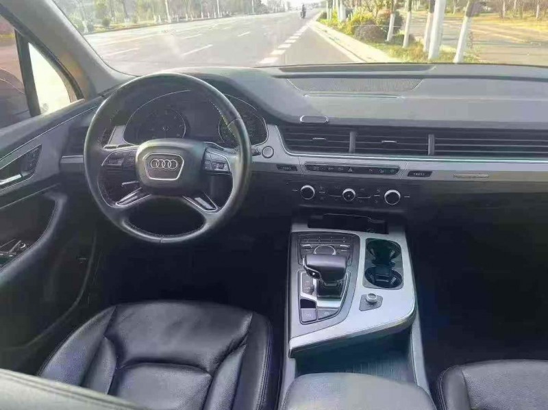 黄冈20年奥迪Q74