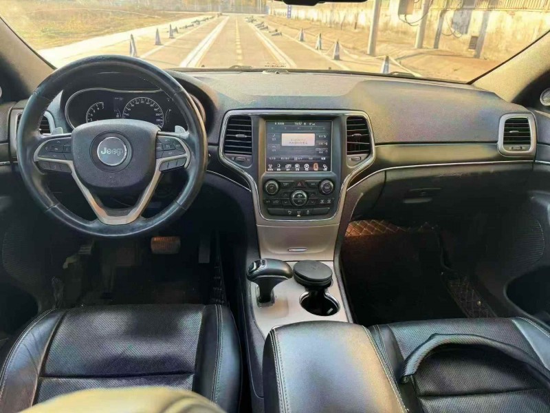 菏泽14年Jeep大切诺基5