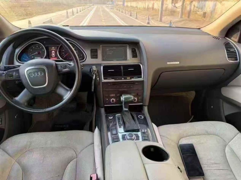 菏泽12年奥迪Q76