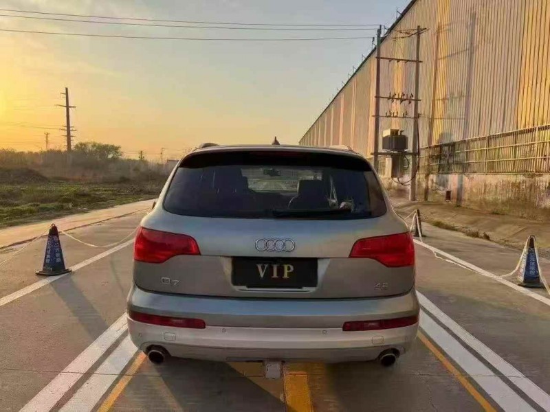 菏泽12年奥迪Q78
