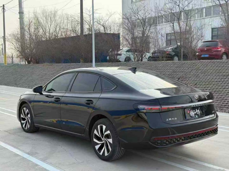 青岛25年大众帕萨特7