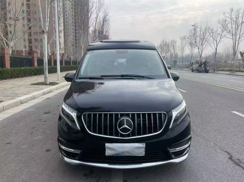 青岛20年奔驰威霆1