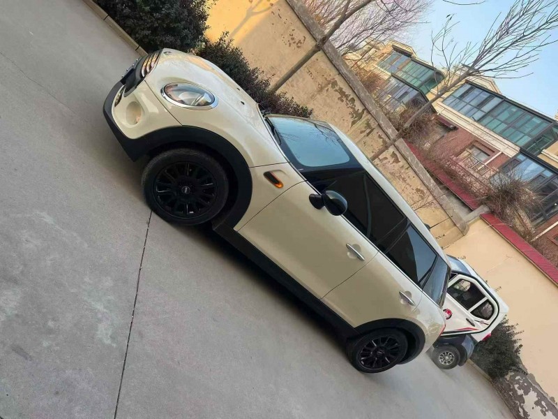 承德16年宝马迷你3