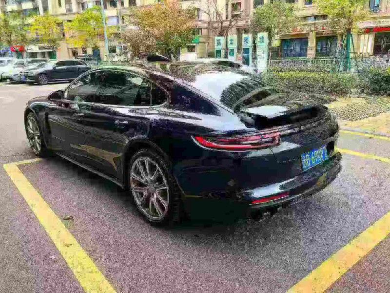 嘉兴21年保时捷帕拉梅拉8