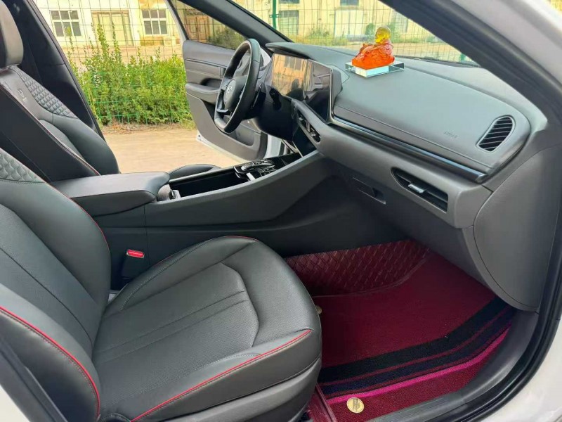 徐州23年现代索纳塔4