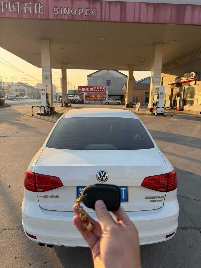 苏州16年大众速腾8