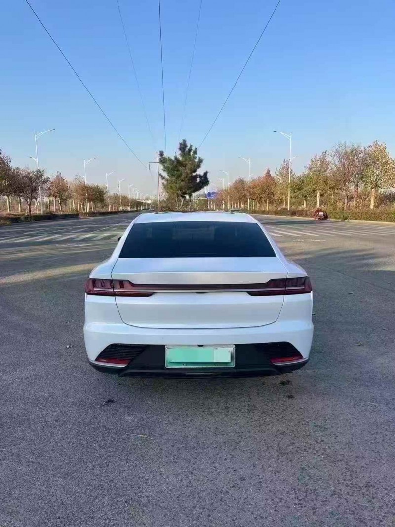 济南21年比亚迪汉9